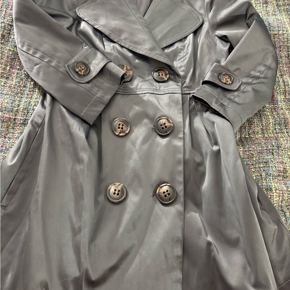 XOXO Chic Double-Breasted Trench Coat - Gray Satin Mini Trench Elegant Y2K